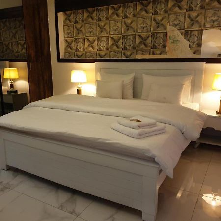 B&B Mumtaz City Islamabad Buitenkant foto