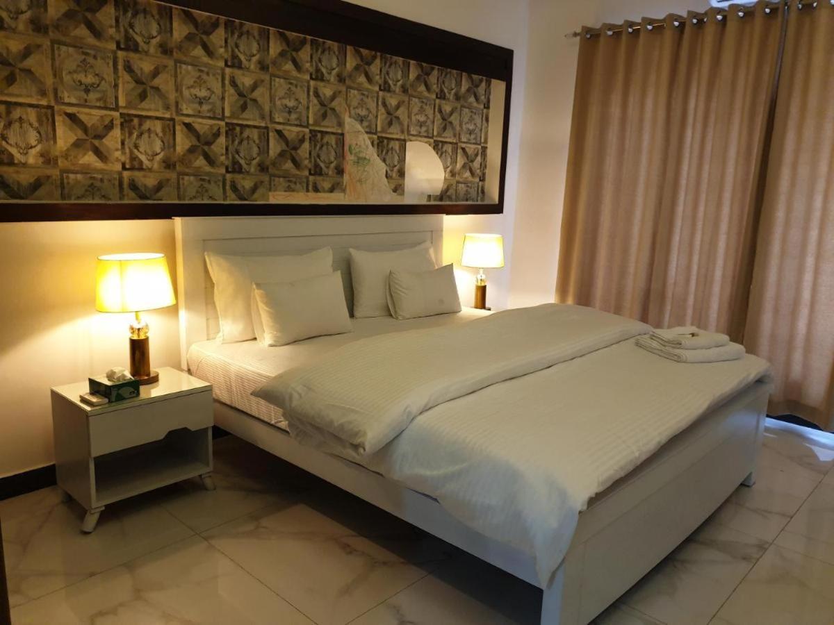 B&B Mumtaz City Islamabad Buitenkant foto